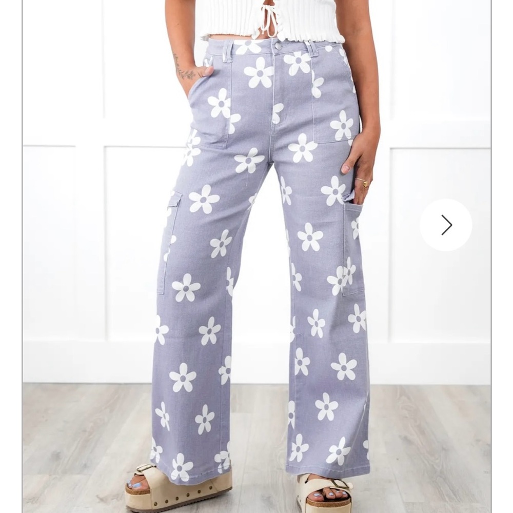 BiBi Gray Floral Wide-Leg Pant NWT